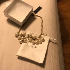 Pretty faux pearl brand new necklace!